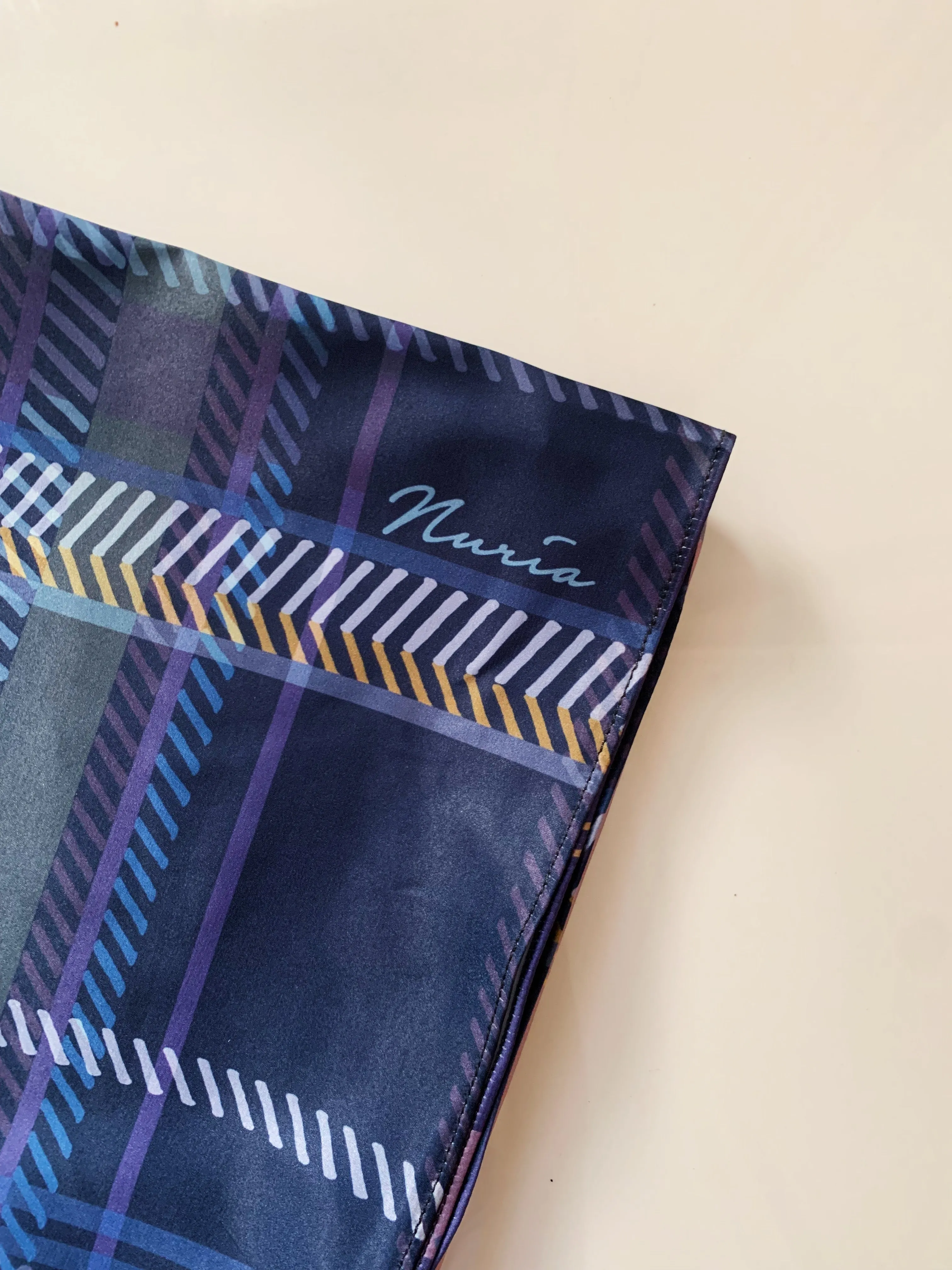Maharani Shawl in Navy Blue / Purple
